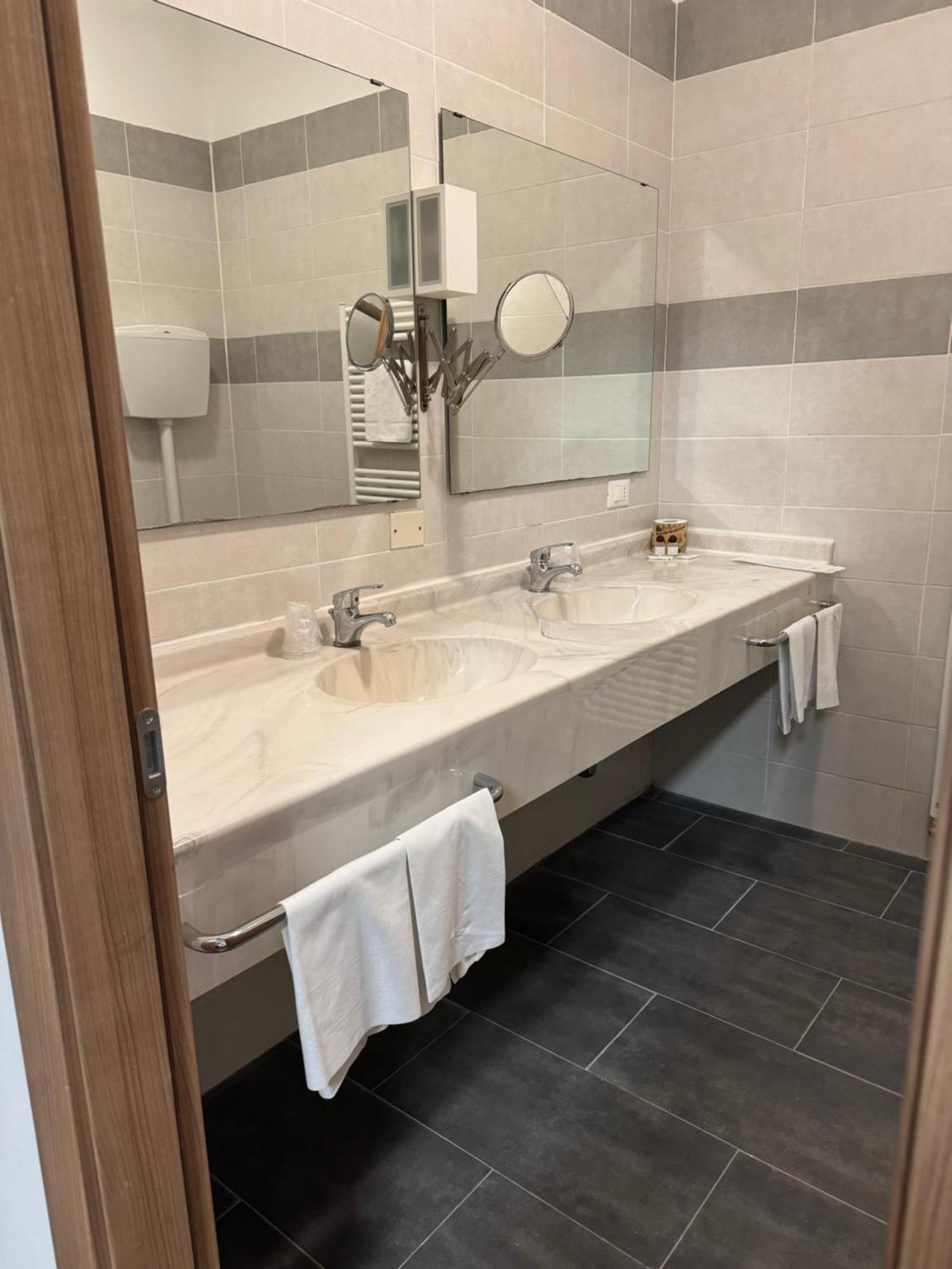 Hotel La Torre Formigine Kültér fotó